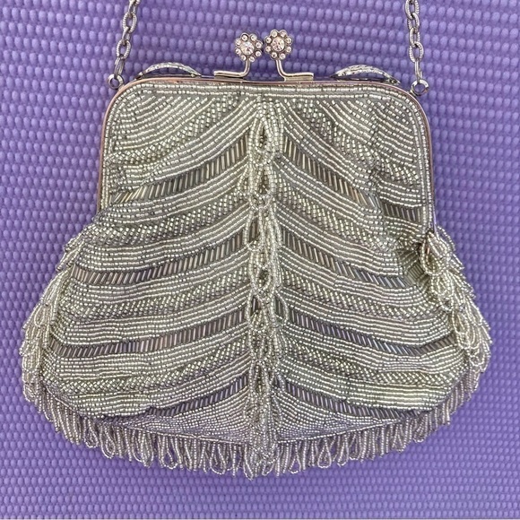 INGE CHRISTOPHER Beaded & Rhinestone Silver Metallic Convertible Clutch   8”x 7” - Picture 1 of 15